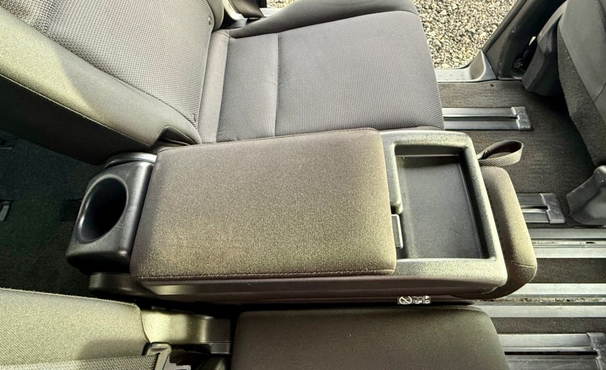 NISSAN SERENA 2.0h Auto 8 Seater Hybrid