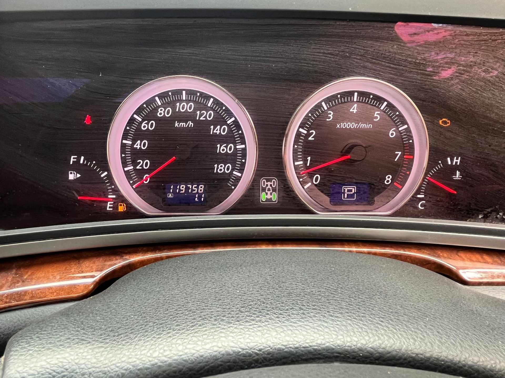 NISSAN ELGRAND 3.5 V6 Auto 8 Seater mpv 4X4