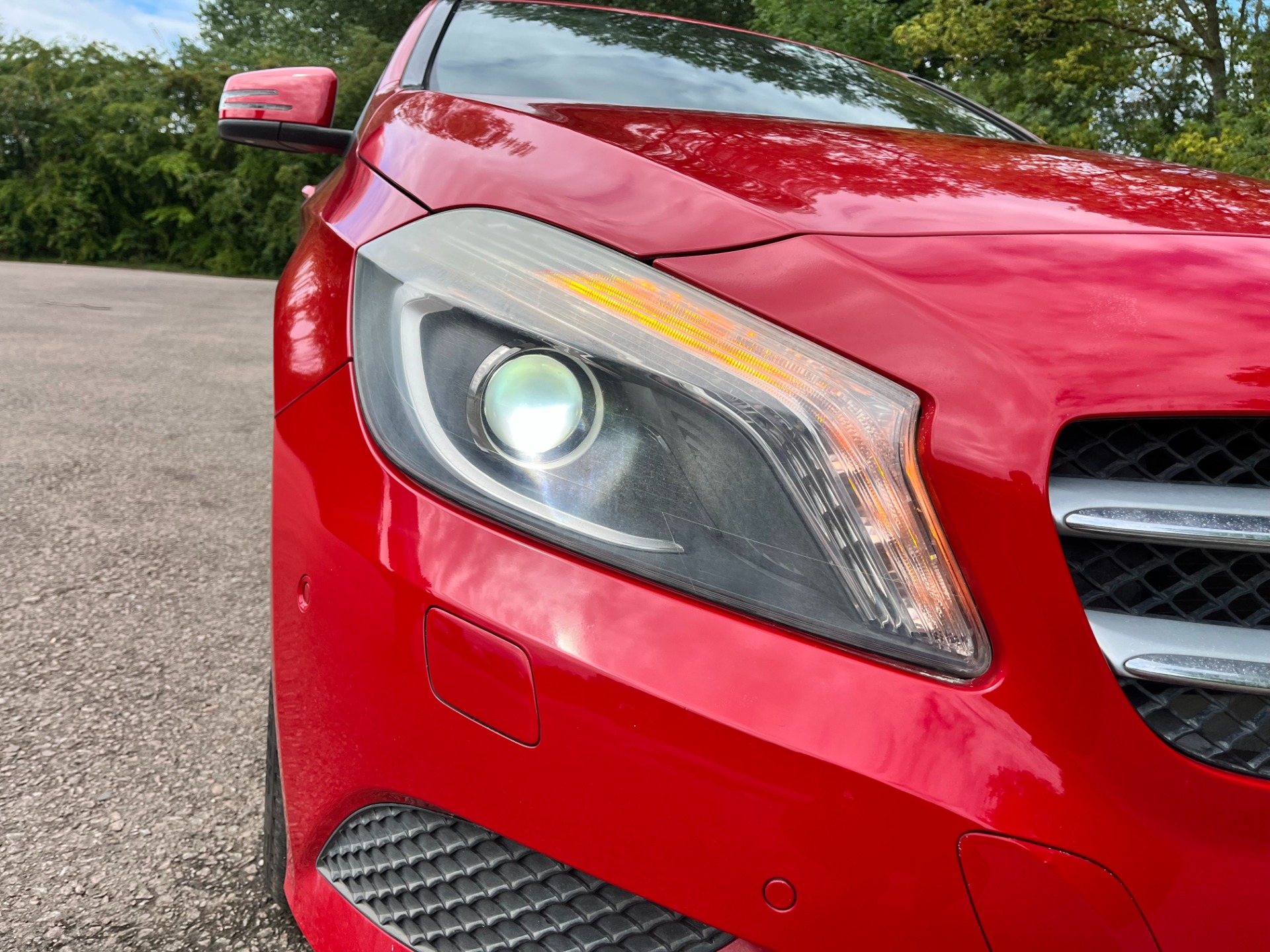 MERCEDES-BENZ A-CLASS A180