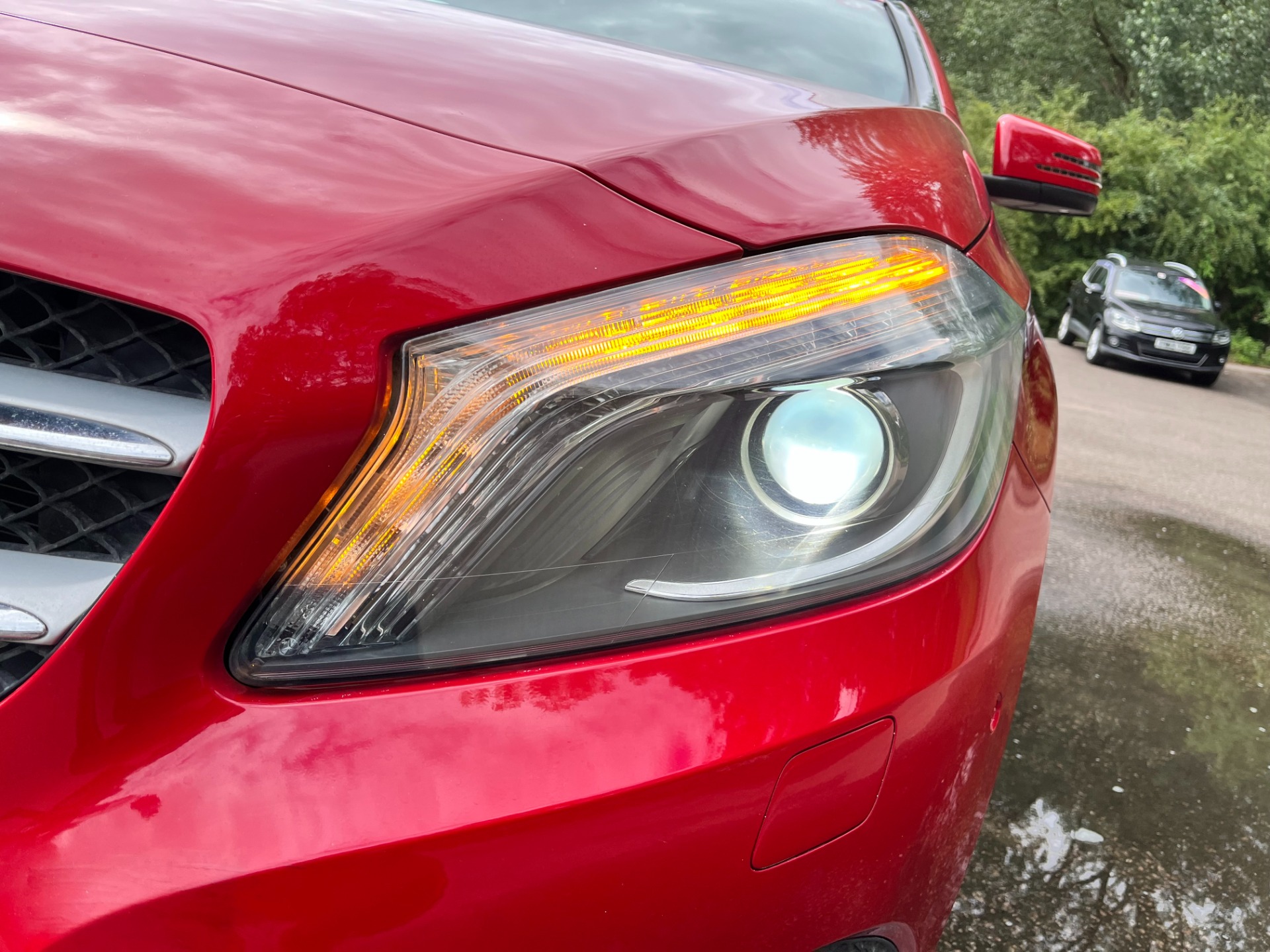 MERCEDES-BENZ A-CLASS A180