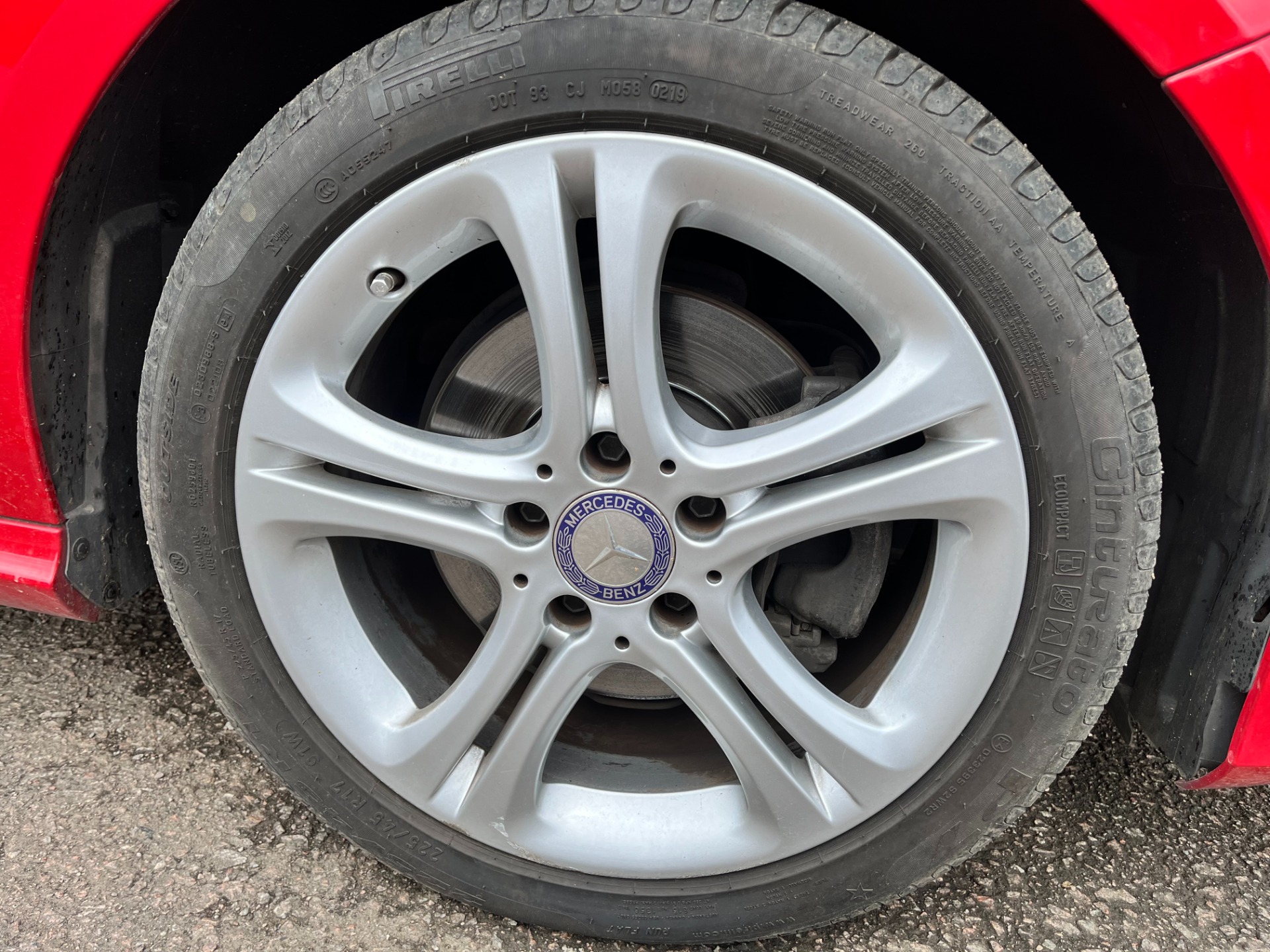 MERCEDES-BENZ A-CLASS A180