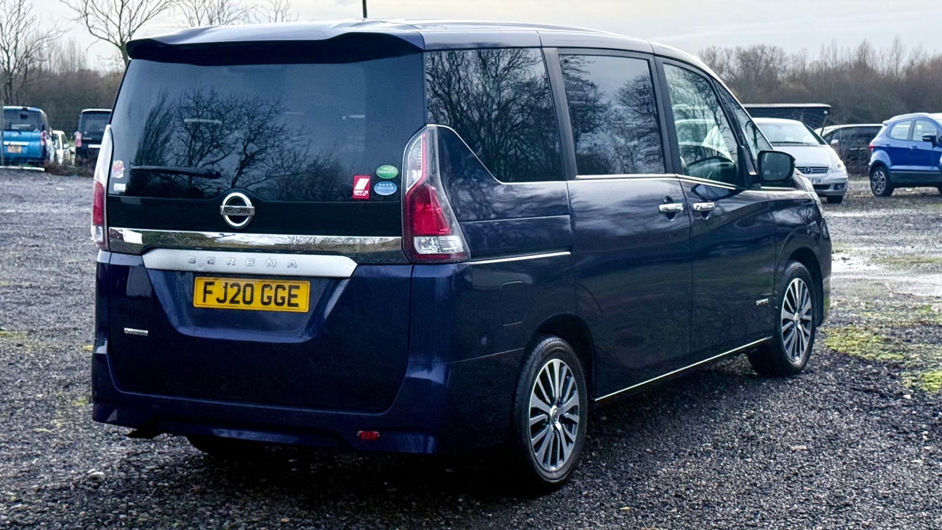 NISSAN SERENA 2.0h Auto 8 Seater Hybrid