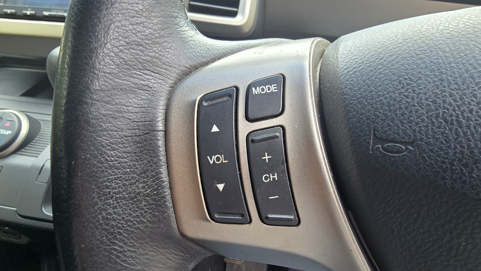 HONDA FREED SPIKE HYBRID 1.5 Auto 5 Seater MPV