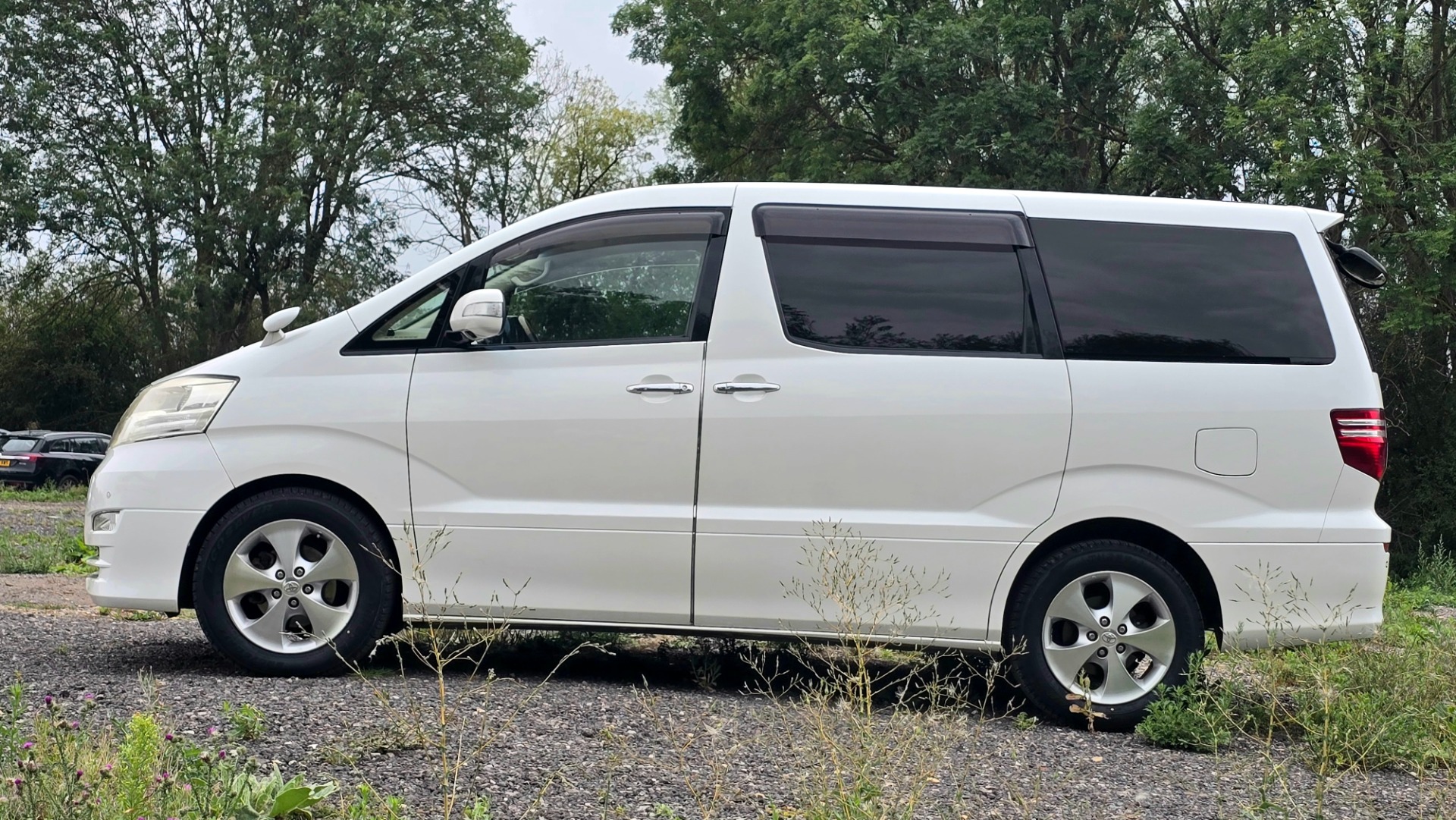 TOYOTA ALPHARD 3.0 Auto V6 8 Seater MPV