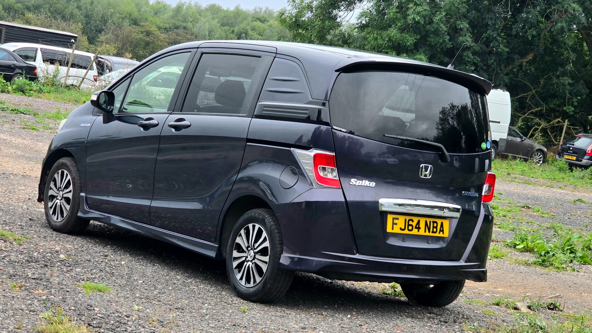 HONDA FREED SPIKE HYBRID 1.5 Auto 5 Seater MPV