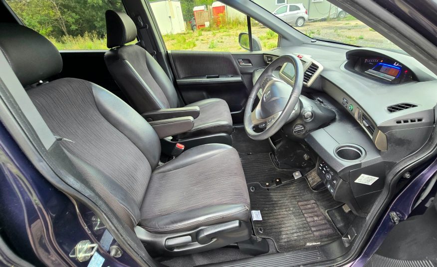 HONDA FREED SPIKE HYBRID 1.5 Auto 5 Seater MPV