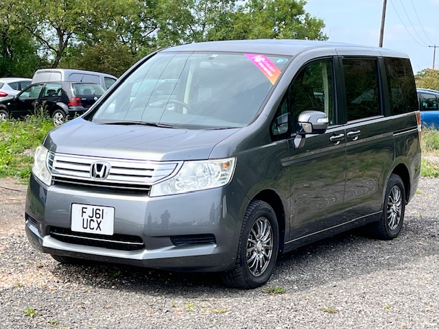 Honda Stepwagn 4WD 2.0L Automatic MPV