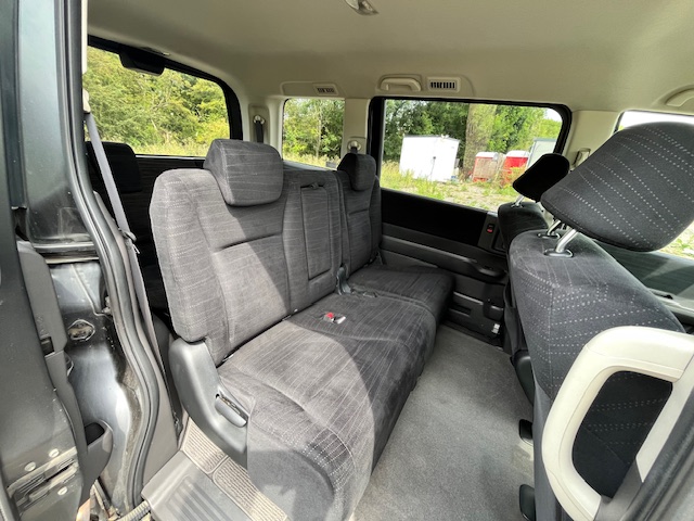 Honda Stepwagn 4WD 2.0L Automatic MPV