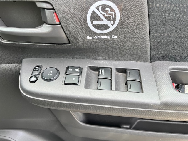 Honda Stepwagn 4WD 2.0L Automatic MPV