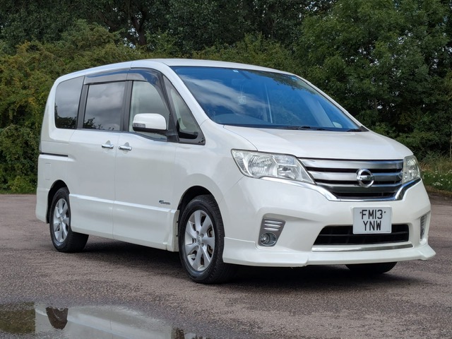 Nissan Serena HighWay Star PureDrive 2.0 Automatic MPV