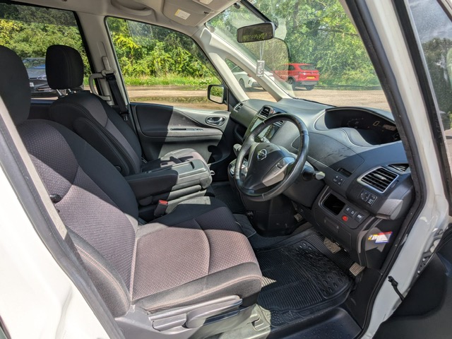 Nissan Serena HighWay Star PureDrive 2.0 Automatic MPV