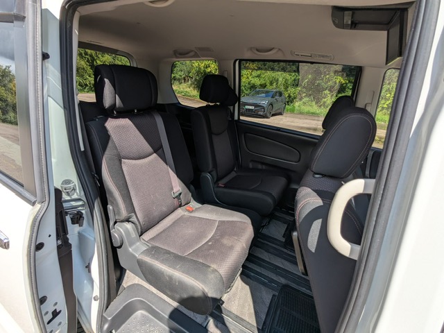 Nissan Serena HighWay Star PureDrive 2.0 Automatic MPV