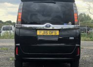 Toyota Voxy 1.8 Hybrid Automatic MPV