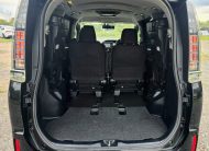 Toyota Voxy 1.8 Hybrid Automatic MPV