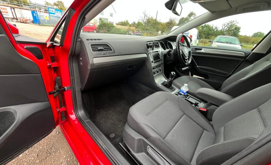 VOLKSWAGEN GOLF 1.4 TSI Match 5dr