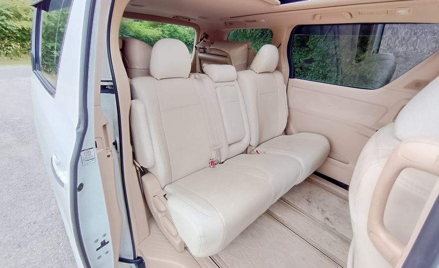 TOYOTA ALPHARD 2.4 Auto Luxury MPV