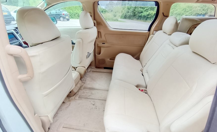 TOYOTA ALPHARD 2.4 Auto Luxury MPV