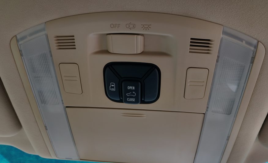 TOYOTA ALPHARD 2.4 Auto Luxury MPV