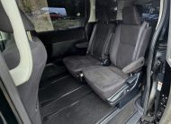Toyota Voxy 1.8 Hybrid Automatic MPV