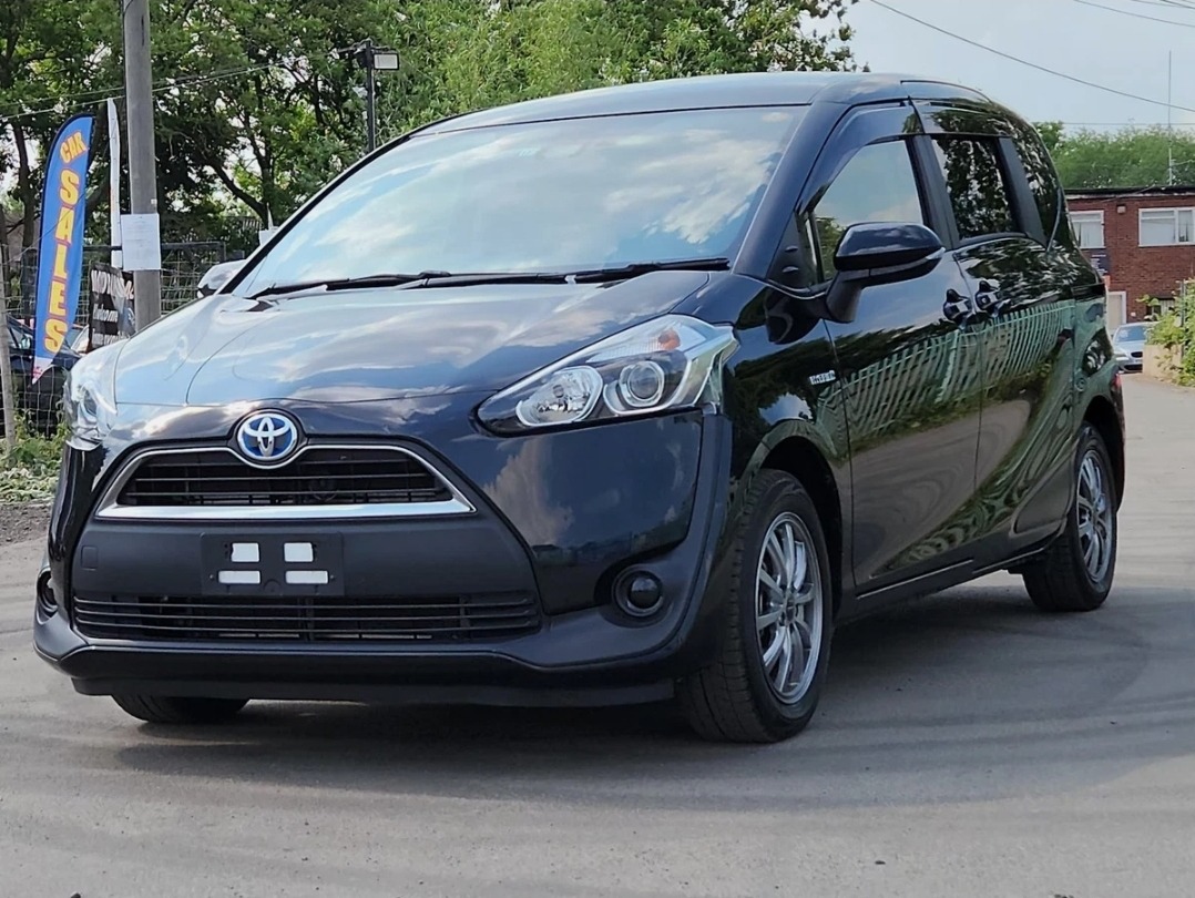 TOYOTA COROLLA Sienta Hybrid 1.5 Auto 7 Seater ULEZ Compliant