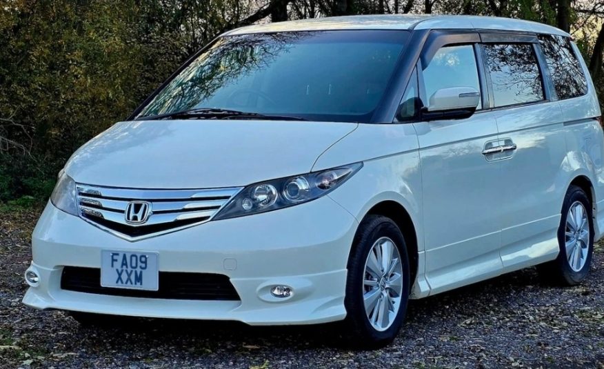 HONDA ELYSION Prestige Edition 2.4 Auto 8 Seater MPV