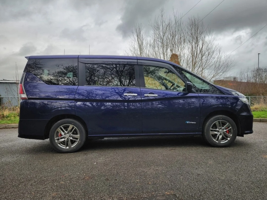 NISSAN SERENA New Shape 2.0L Auto S-Hybrid 8 Seater MPV