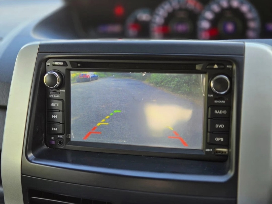 TOYOTA NOAH Fresh Import 2.0 Auto 7 Seater