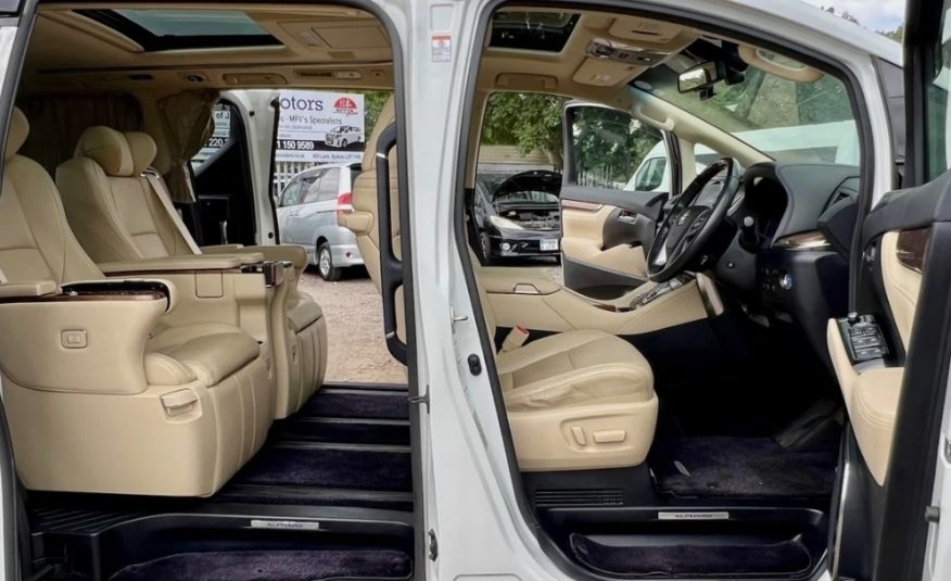 TOYOTA ALPHARD Executive Lounge 2.5 Auto Hybrid Sunroof