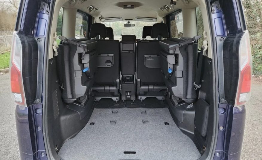 NISSAN SERENA New Shape 2.0L Auto S-Hybrid 8 Seater MPV
