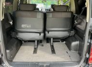 NISSAN ELGRAND Highway Star 3.5 V6 Auto 8 Seater 4X4