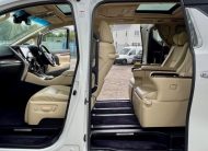 TOYOTA ALPHARD Executive Lounge 2.5 Auto Hybrid Sunroof