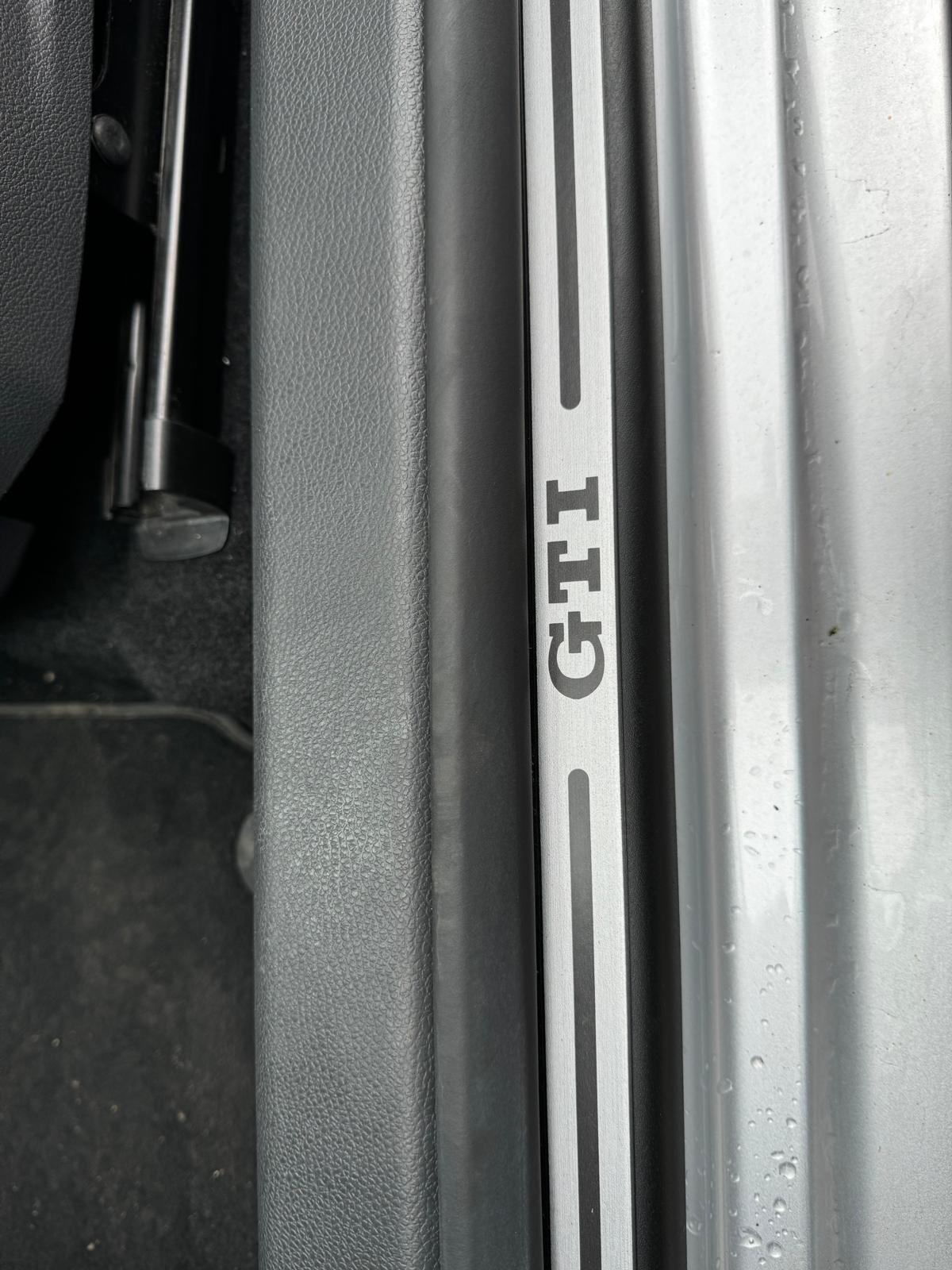 VOLKSWAGEN GOLF GTI JDM Import Mk5 Golf Manual 2.0L TFSI 197bhp