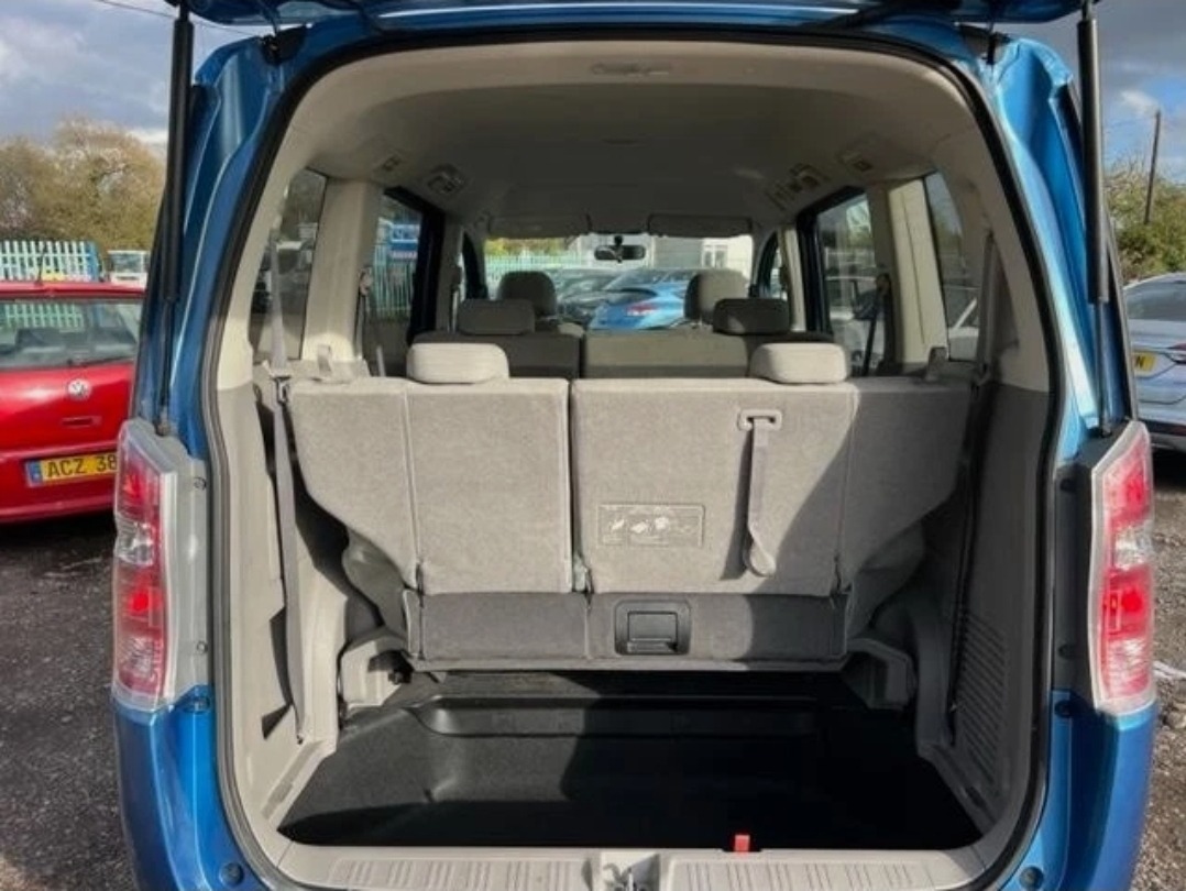 HONDA STEPWAGON 2.0 Auto MPV Dual Powerslide Doors 8 Seats