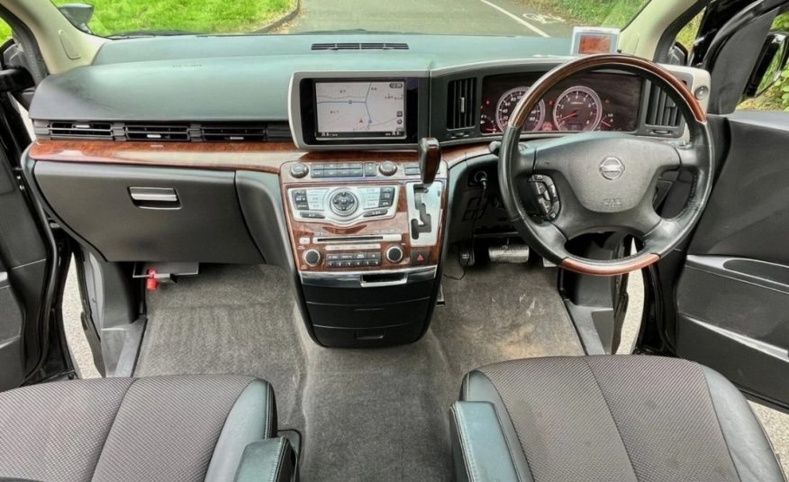 NISSAN ELGRAND Highway Star 3.5 V6 Auto 8 Seater 4X4
