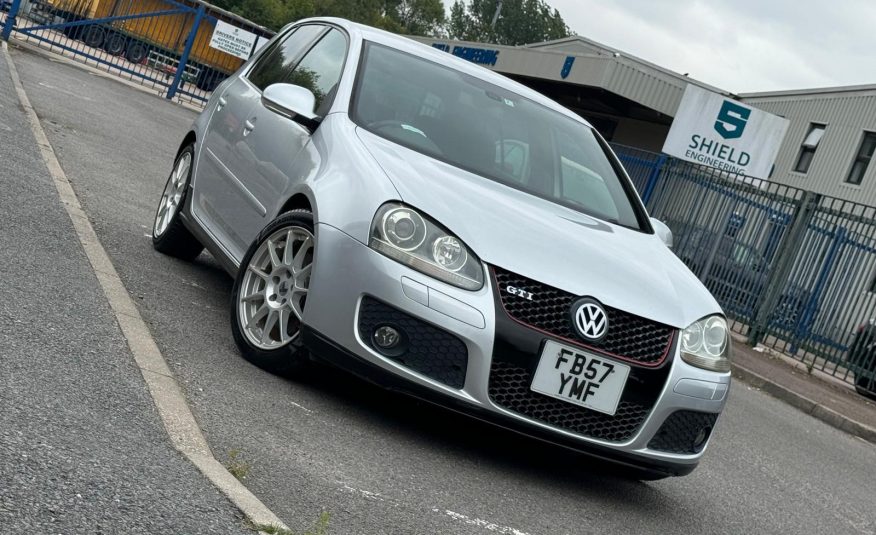 VOLKSWAGEN GOLF GTI JDM Import Mk5 Golf Manual 2.0L TFSI 197bhp