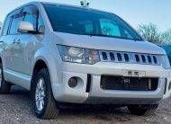 MITSUBISHI DELICA D5 2.4 Auto 8 Seater MPV 4X4