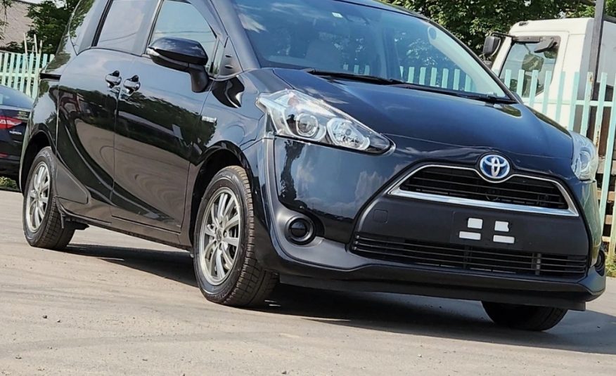 TOYOTA COROLLA Sienta Hybrid 1.5 Auto 7 Seater ULEZ Compliant