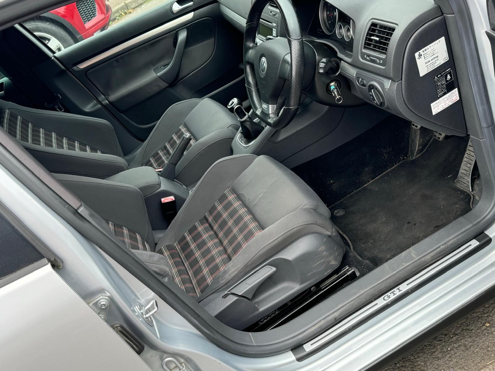 VOLKSWAGEN GOLF GTI JDM Import Mk5 Golf Manual 2.0L TFSI 197bhp