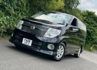 NISSAN ELGRAND Highway Star 3.5 V6 Auto 8 Seater 4X4