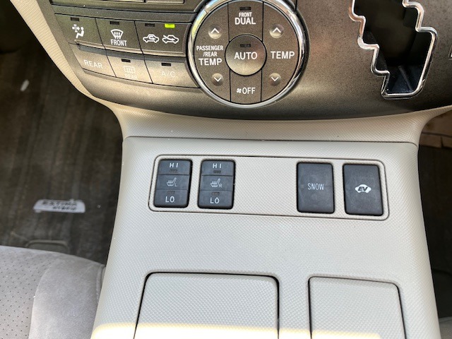 TOYOTA ESTIMA 7 Seater Heated Seats All round Camera