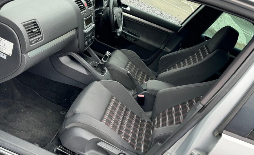 VOLKSWAGEN GOLF GTI JDM Import Mk5 Golf Manual 2.0L TFSI 197bhp