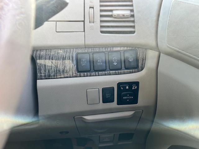 TOYOTA ESTIMA 7 Seater Heated Seats All round Camera