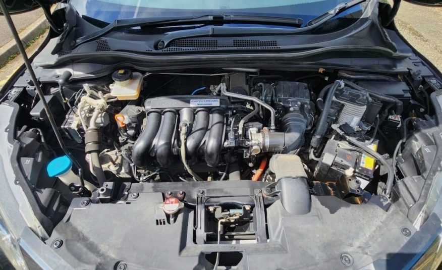 HONDA HR-V 1.5L Auto Hybrid AWD CVT Rear Camera