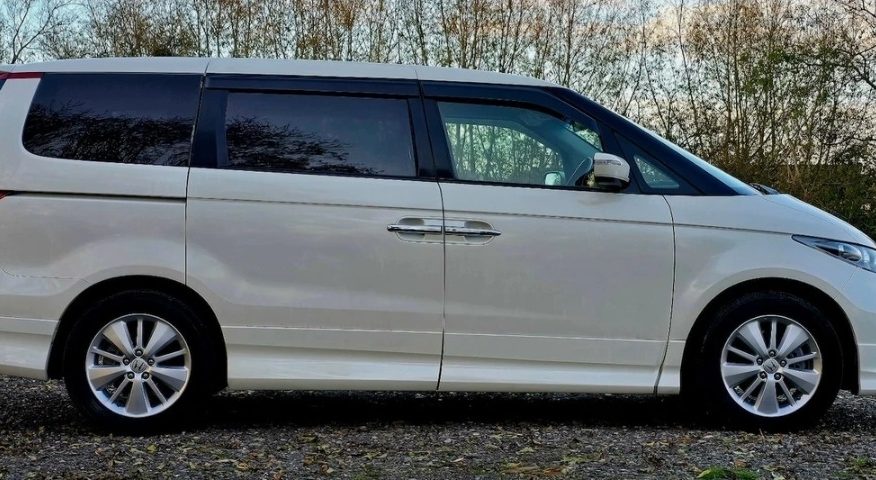 HONDA ELYSION Prestige Edition 2.4 Auto 8 Seater MPV
