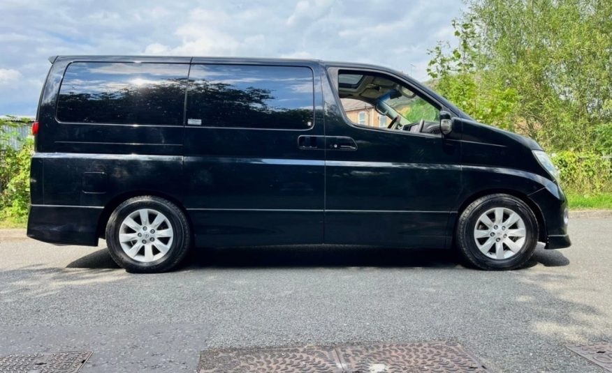 NISSAN ELGRAND Highway Star 3.5 V6 Auto 8 Seater 4X4