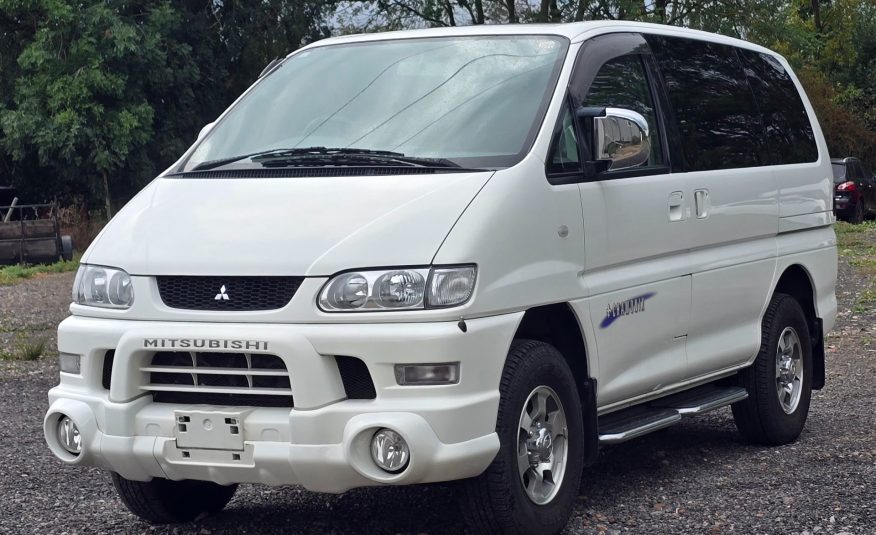 MITSUBISHI DELICA L400 Spacegear Chamonix3.0 Auto V6 4X4 7 Seater twin Sunroof 68k Miles Only