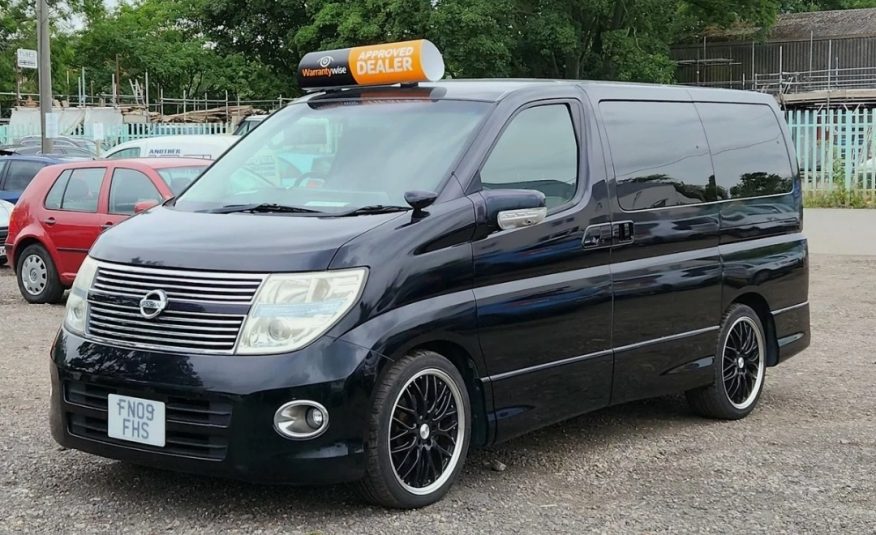 NISSAN ELGRAND HighwayStar ME51 2.5 V6 Auto 8 Seater