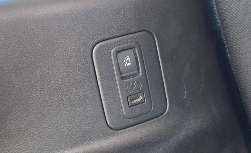 NISSAN SERENA HighwayStar 2.0h Auto 8 Seater S-Hybrid MPV Ulez Compliant