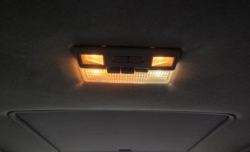 MITSUBISHI DELICA L400 Spacegear Chamonix3.0 Auto V6 4X4 7 Seater twin Sunroof 68k Miles Only