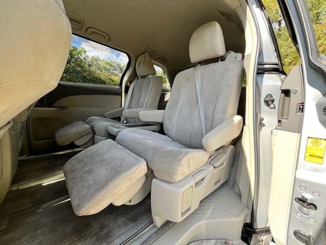 TOYOTA ESTIMA 7 Seater Heated Seats All round Camera